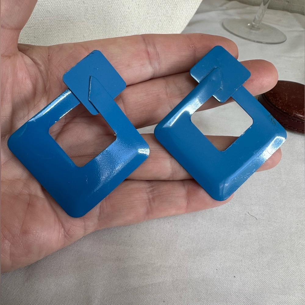 Vintage 70’s 80’s abstract blue metal earrings